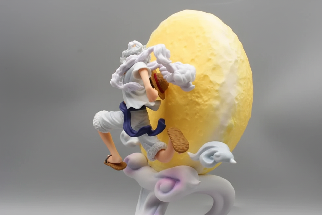 Luffy Gear 5 Moon Lamp – Side Detail Shot